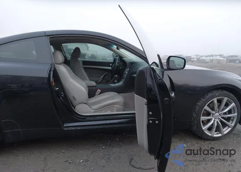 2008 Infiniti G37 Journey z USA, uszkodzony, nr VIN JNKCV64E08M127308